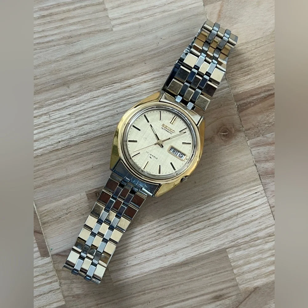Seiko Automatic Rare Vintage Men’s Watch Two-Tone Bracelet Gold-Tone Dial Date